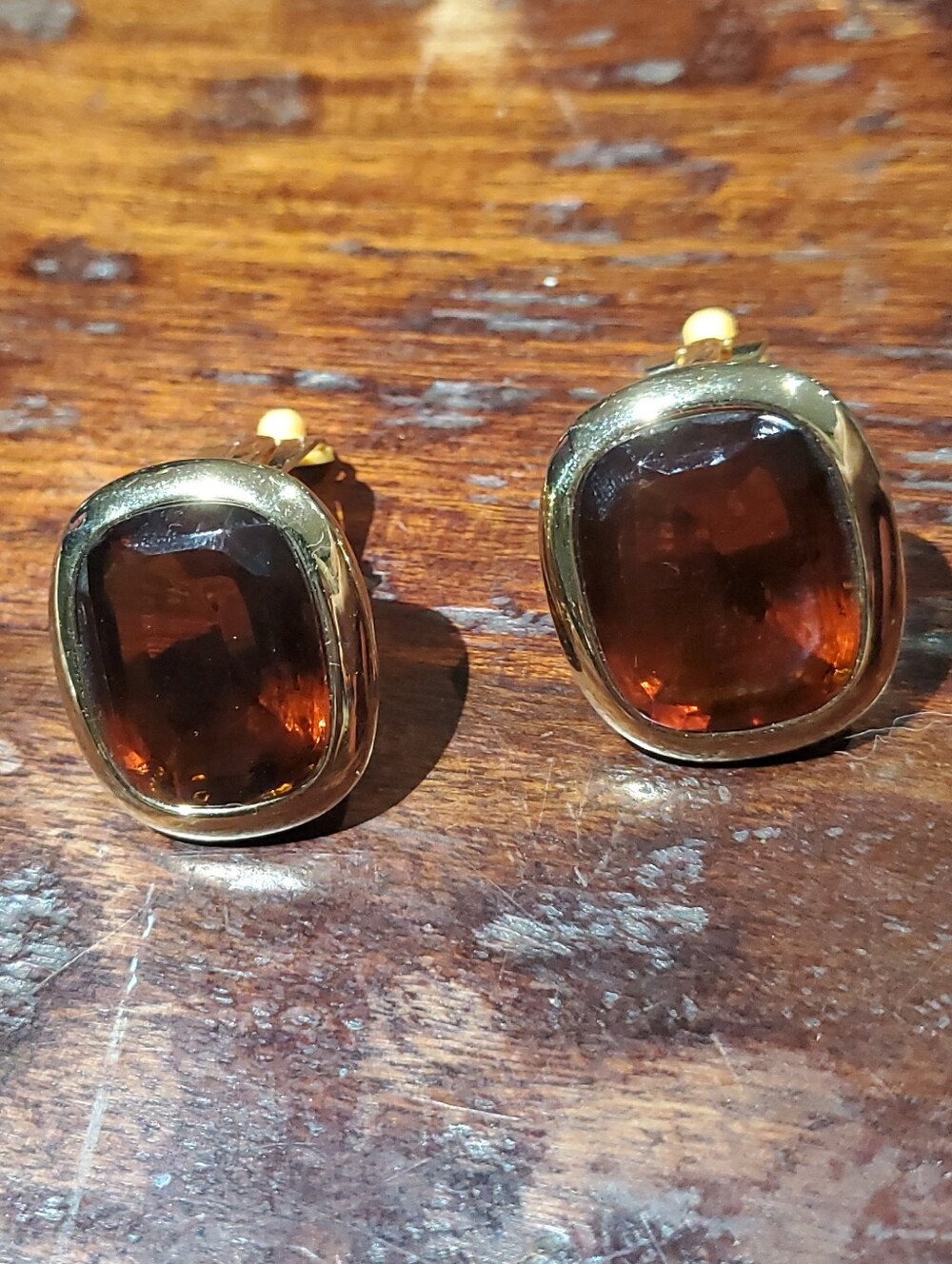 Joan Rivers Gold-Tone Amber Cushion Stud Clip On Earrings Chunky Runway Bold Vtg